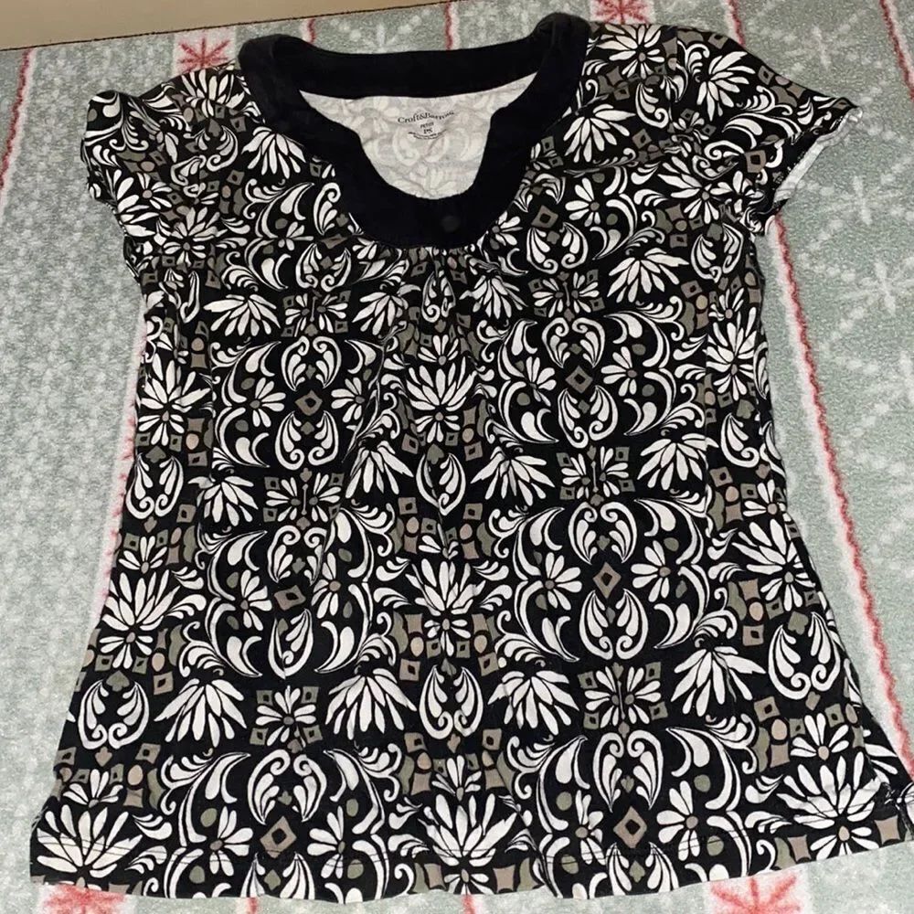 Croft and Barrow Short Sleeve Top Small Petite
